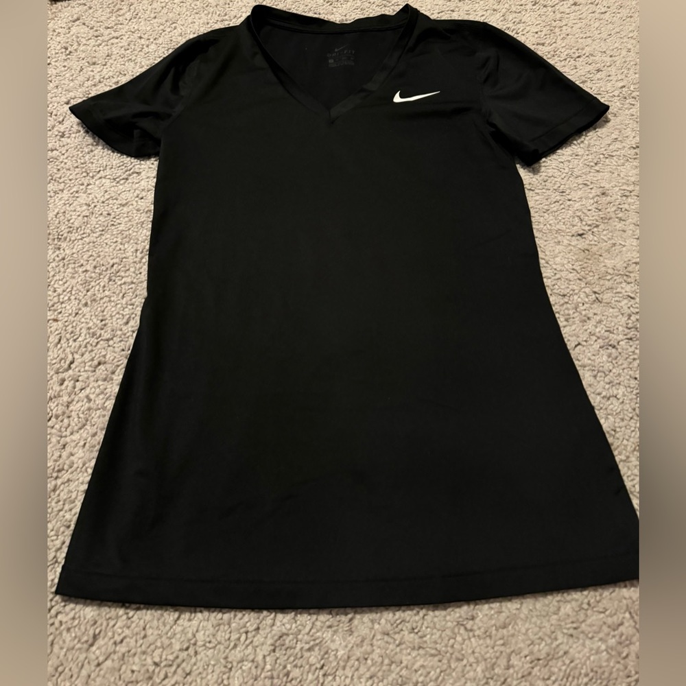 Black Nike dry fit workout tshirt in XS